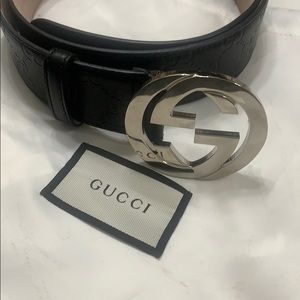 Women’s Gucci Interlocking Leather Belt